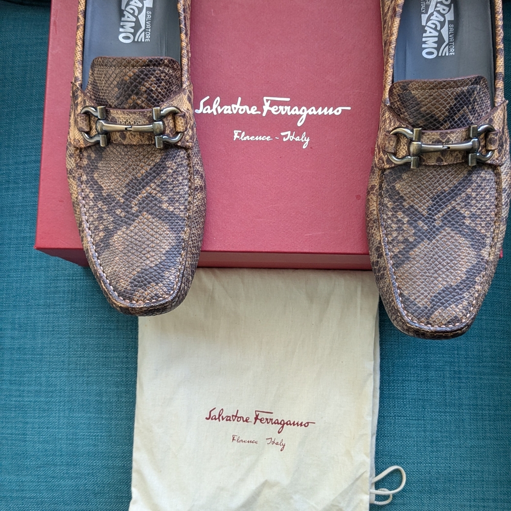 NEW Salvatore Ferragamo Brown Snakeskin Loafers Slip-Ons